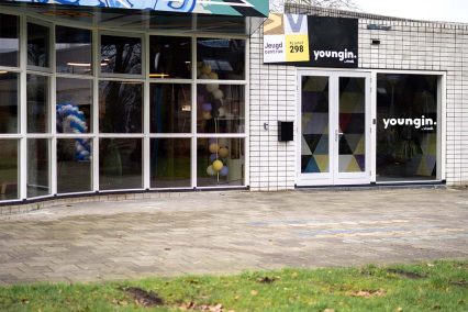Youngin gebouw by vivell